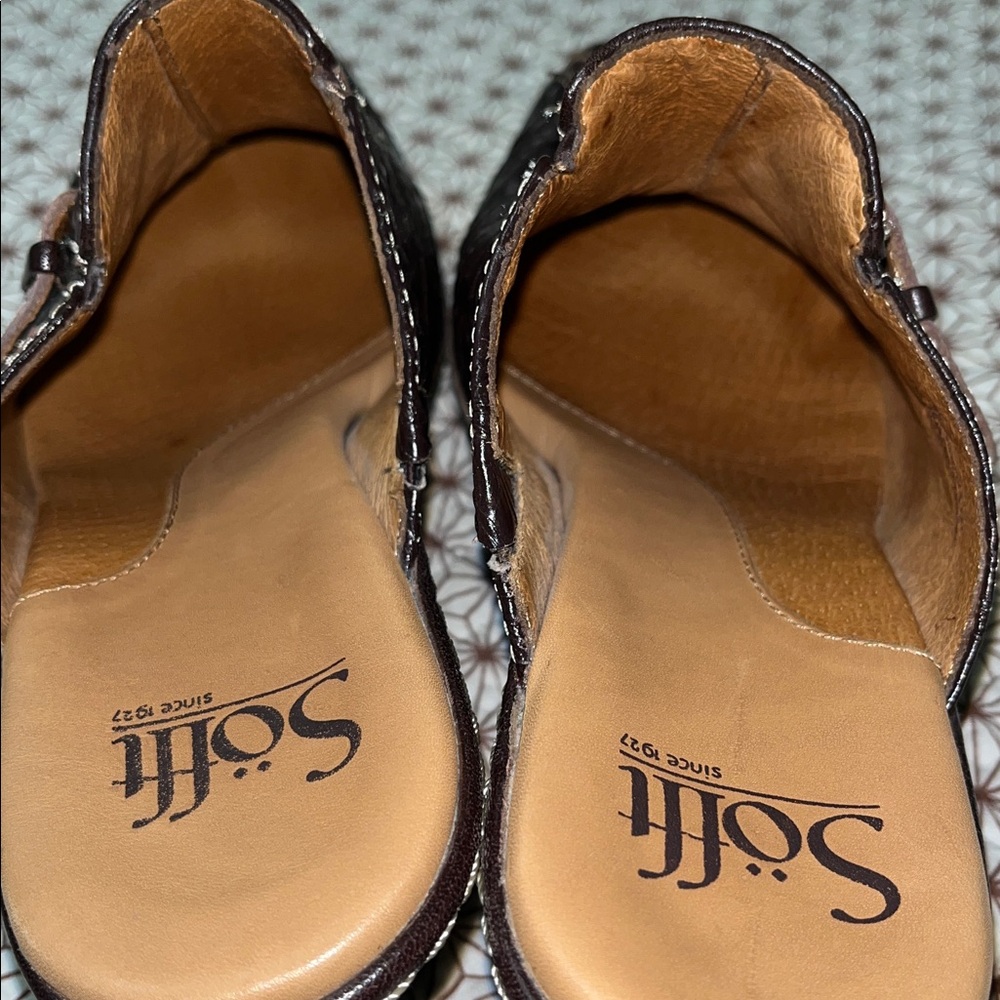 Gorgeous leather SOFFT Clogs size 7M - Picture 9 of 10